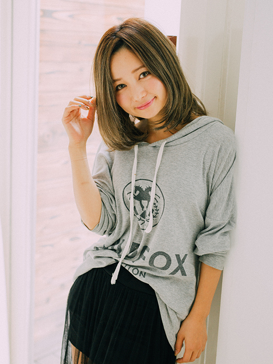 大井町にある美容室・美容院「soulage 大井町(スラージュ オオイマチ)」のヘアスタイル「ワンカールレイヤーミディ」の拡大画像